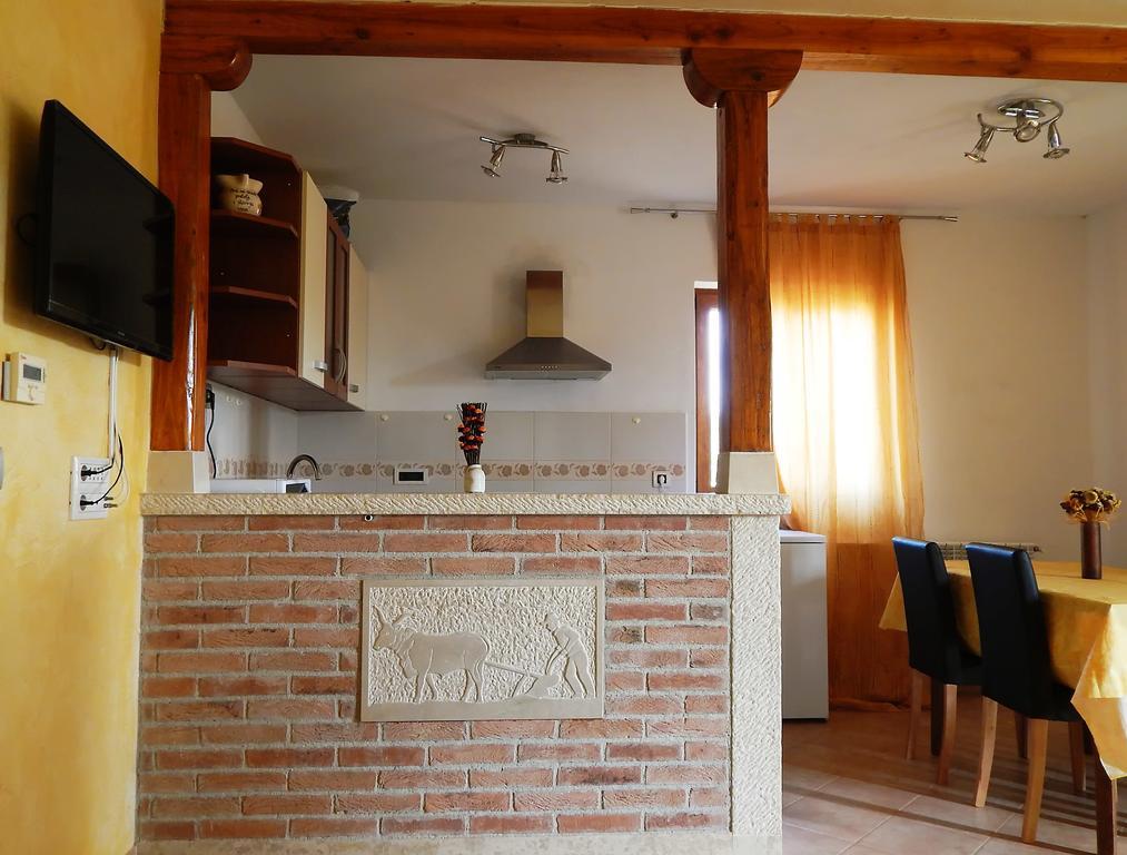 Apartment Karmen Porec Exterior photo
