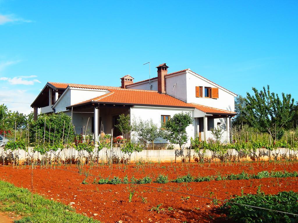 Apartment Karmen Porec Exterior photo