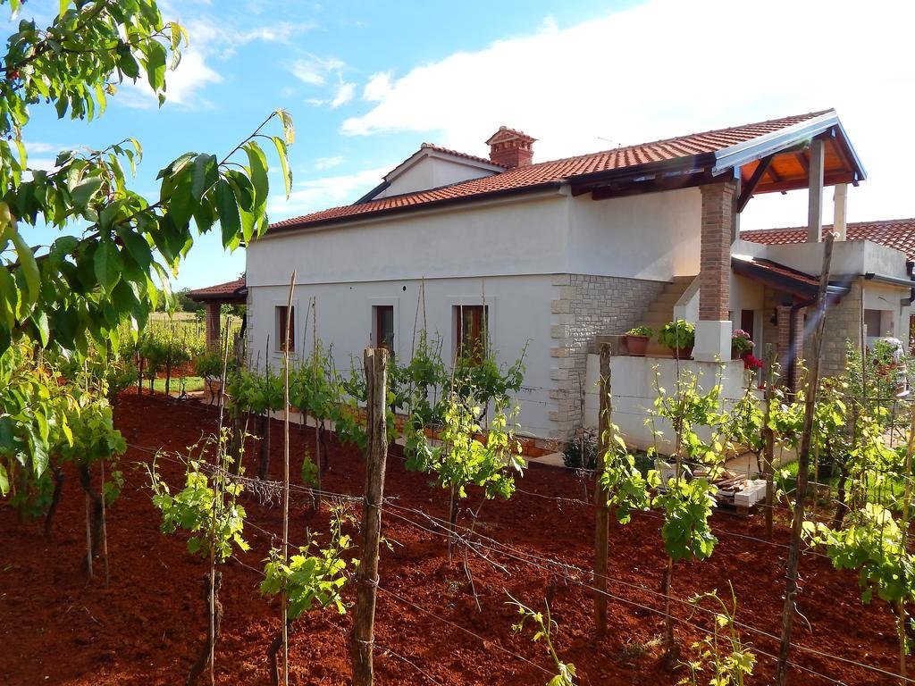 Apartment Karmen Porec Exterior photo